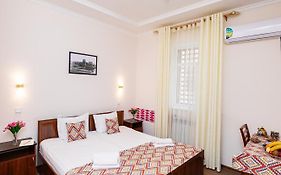 Caravan Boutique Ichan Kala